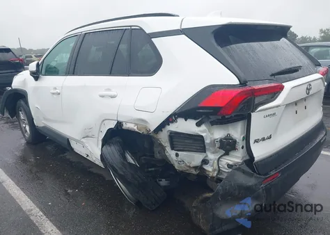 2020 Toyota Rav4 Xle z USA, uszkodzony, nr VIN 2T3P1RFV0LC070411